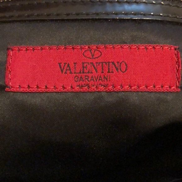 Valentino Garavani Patent Leather Bow handbag - Picture 4 of 8